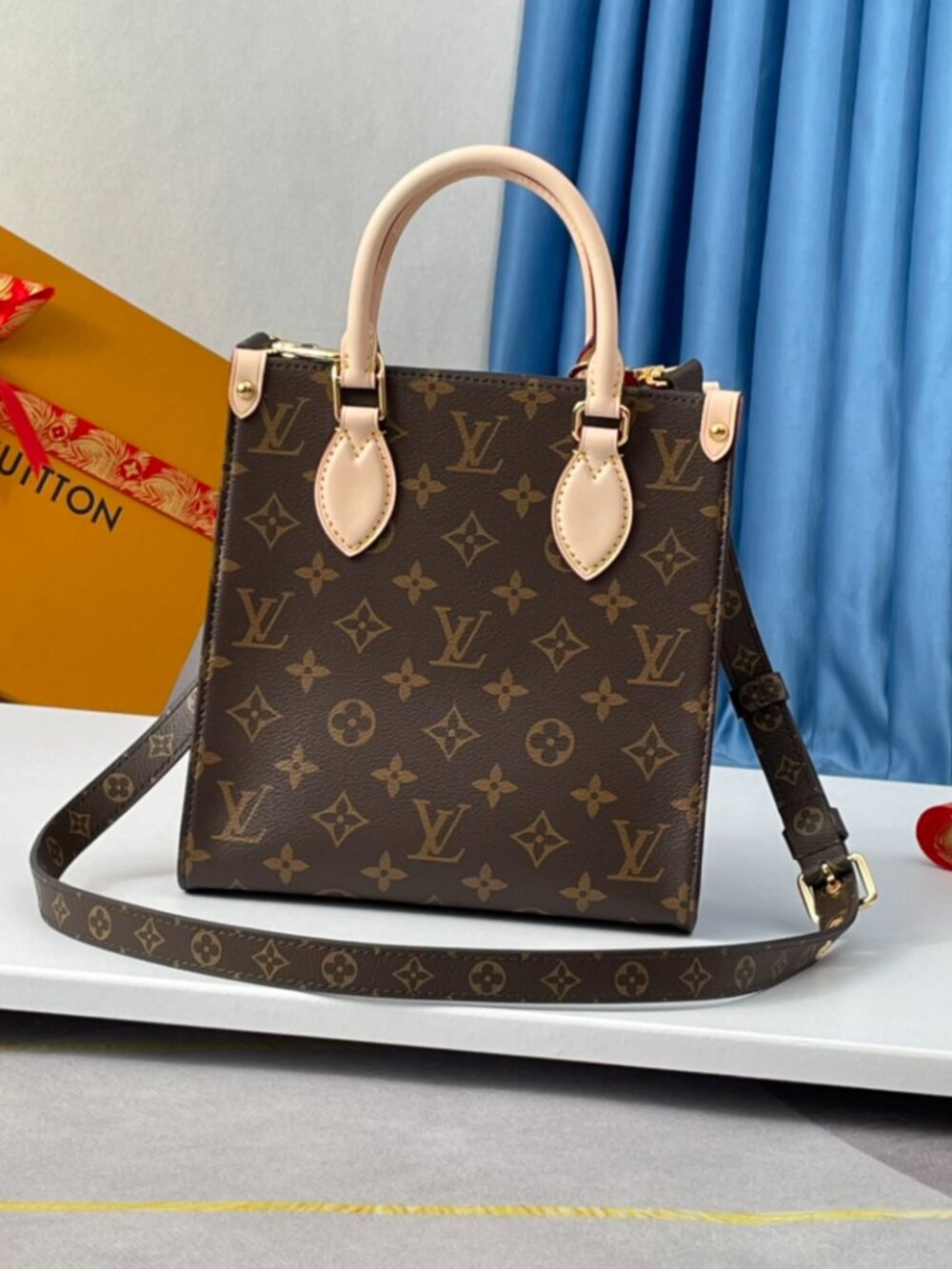 🛩️Louis Vuitton Small Plat BB Shoulder Bag